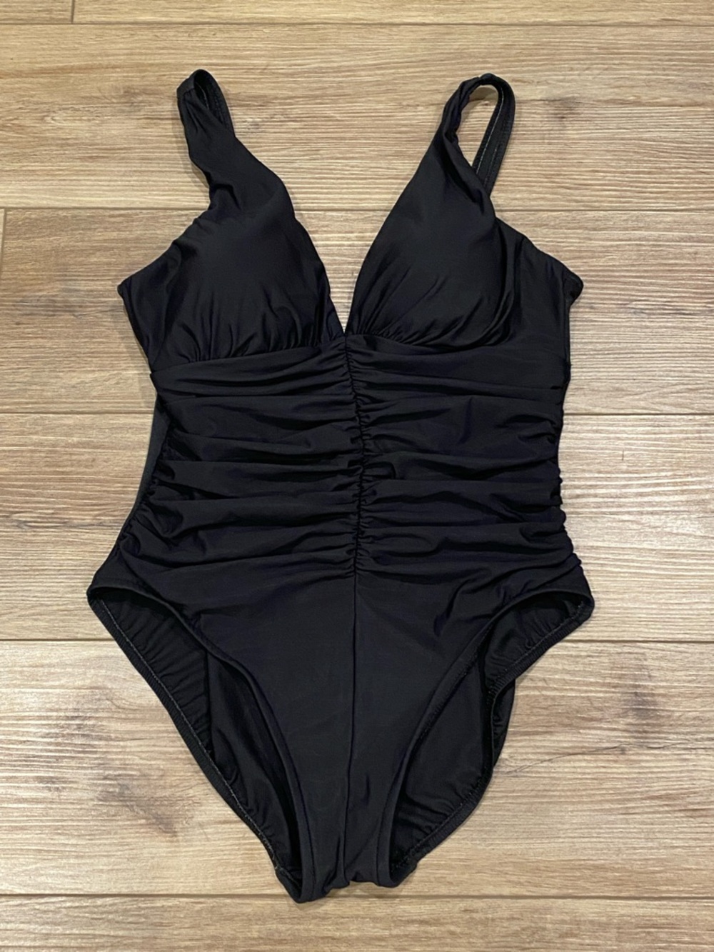 Miraclesuit Black One-Piece Swimsuit with Tummy Control Sz 16